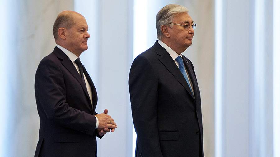 Токаев назвал Россию "непобедимой" и похвалил мирный план Китая и Бразилии для Украины