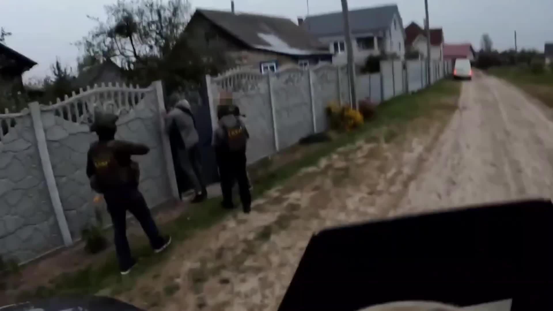 В Беларуси задержали женщину дома, откуда было снято падение дрона