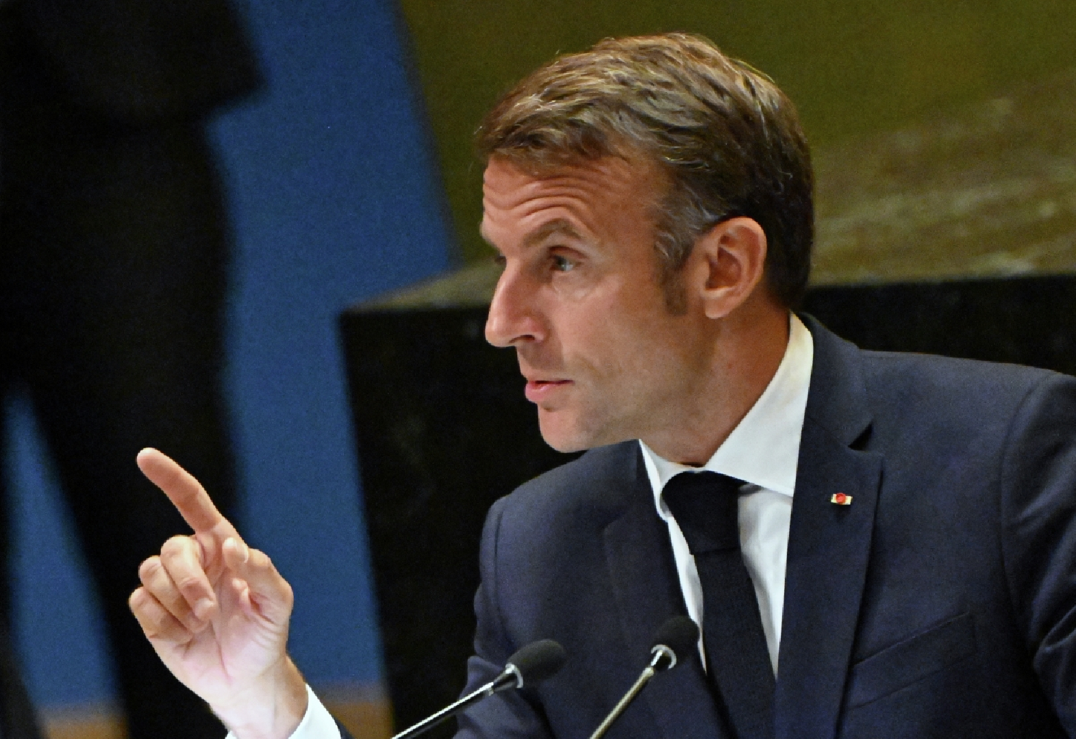 Макрон посоветовал Нетаньяху не забывать, что Израиль был создан решением ООН. Нетаньяху ответил