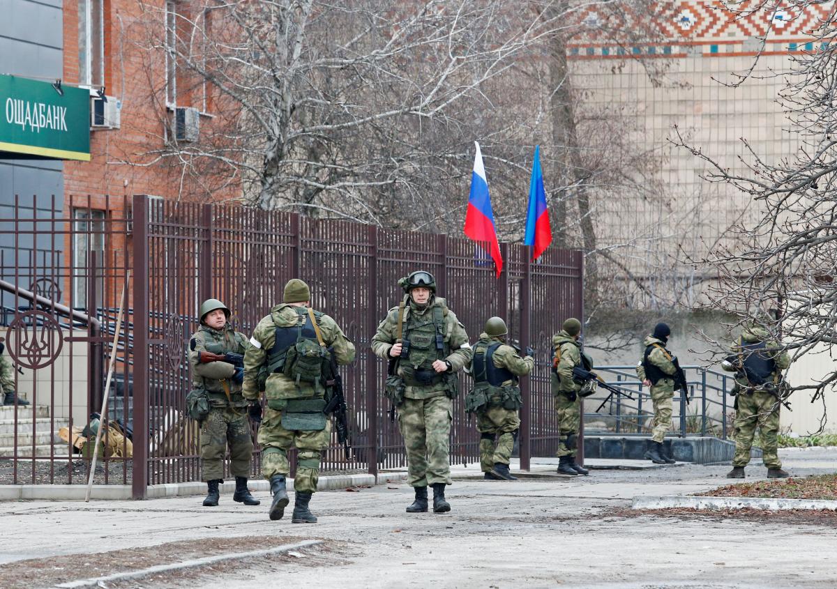 Во временно оккупированном Луганске массово исчезают мужчины: в ОВА сообщили о деталях