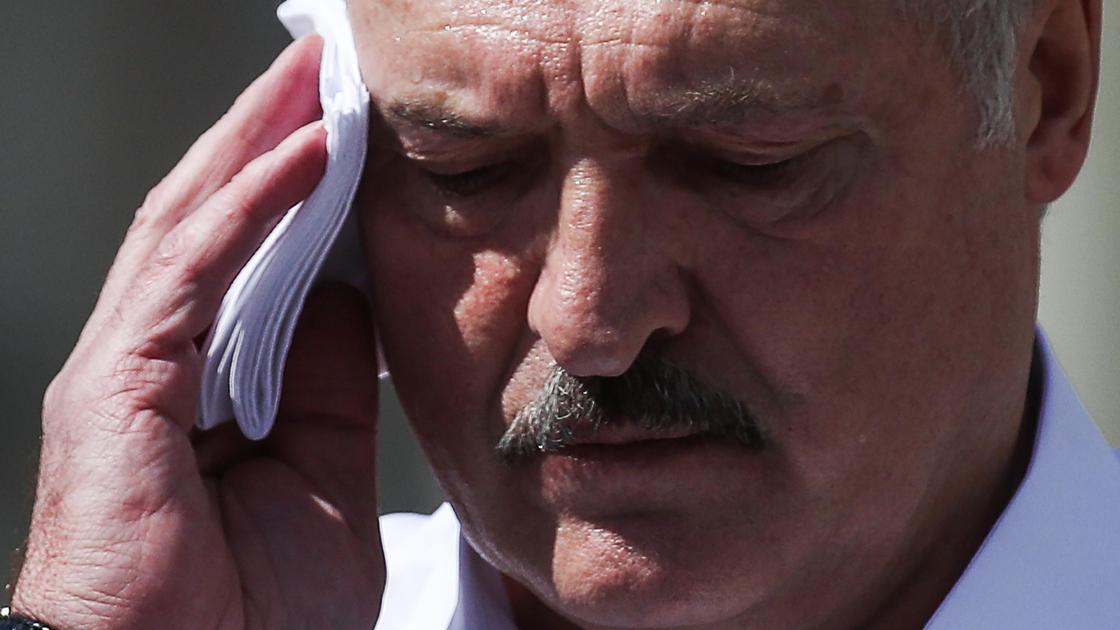 Лукашенко отняли пальцы на ноге - Олег Кашин