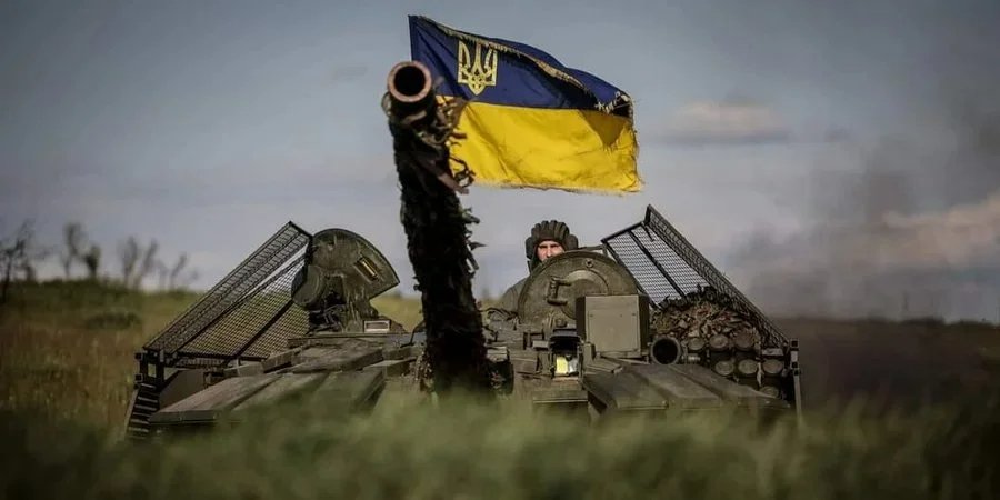 "1000 дней Украины". Зеленский показал кадры начала полномасштабного вторжения России. Видео