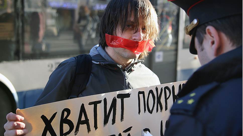 В фашистской России могут быть группы героических одиночек, но это не гражданское общество