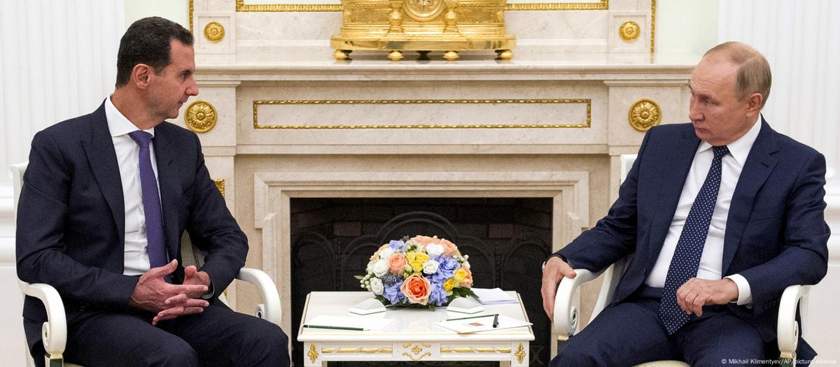 Башар Асад прилетел в Москву и попросил политического убежища