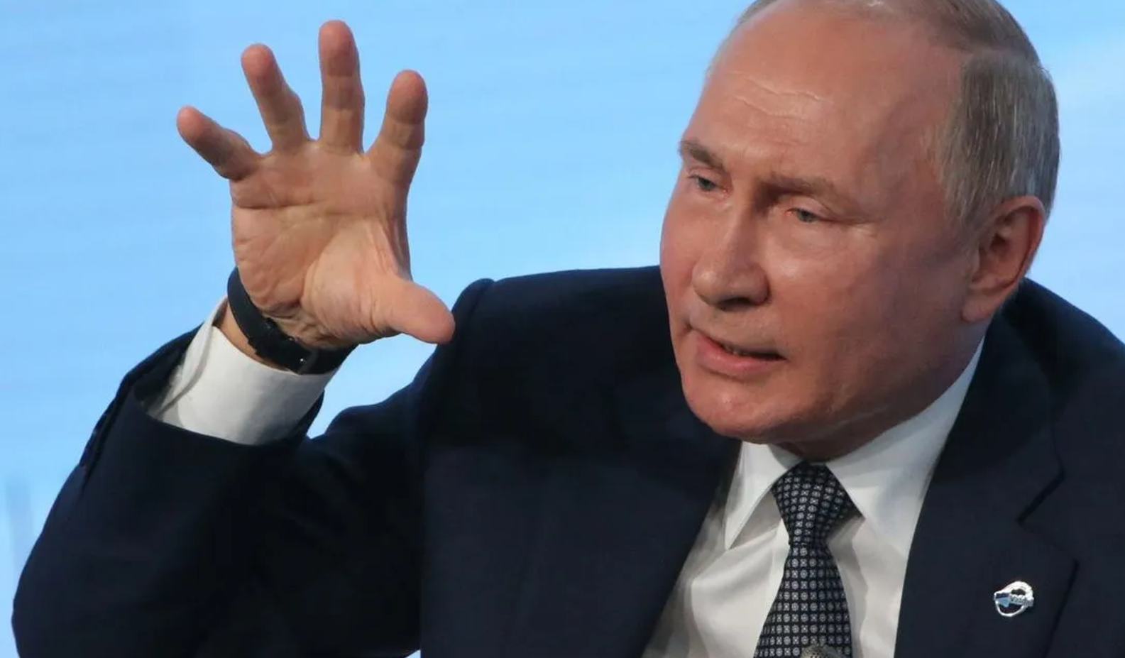 "Путин готов убивать и украинцев, и россиян ради движухи": в СНБО объяснили попадание дронов в дома в Казани