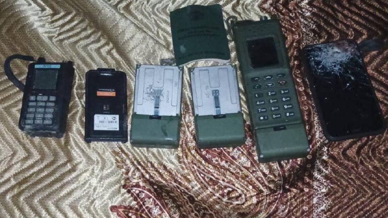 Бойцы ССО ВСУ уничтожили группу военных КНДР на Курщине и показали, что у них нашли