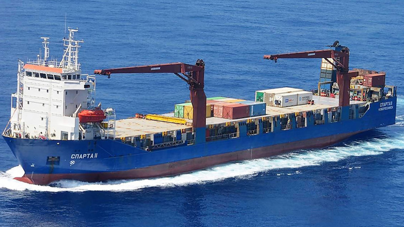 СМИ: Новые власти Сирии отказались пускать российский корабль в порт Тартус