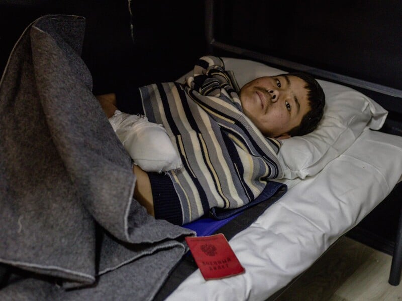 "Хочу жить в Украине". Опубликовано видео допроса двоих северокорейских военных