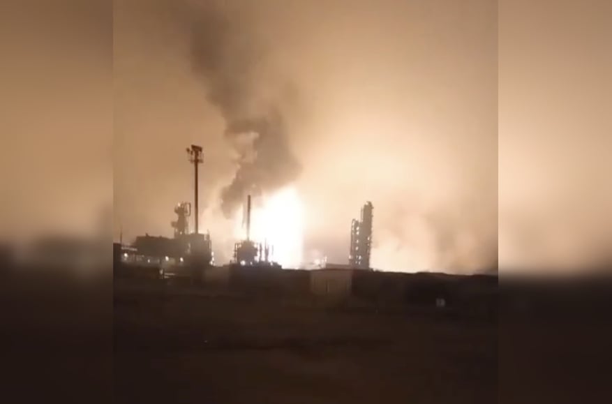 Дроны атаковали Астраханский газоперерабатывающий завод и НПЗ в Волгограде