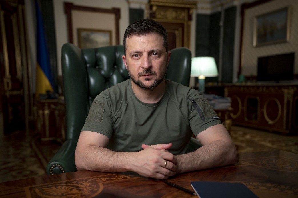 "Войну принесли из России": после обстрела Сум Зеленский напомнил, кого нужно принуждать к миру. Видео