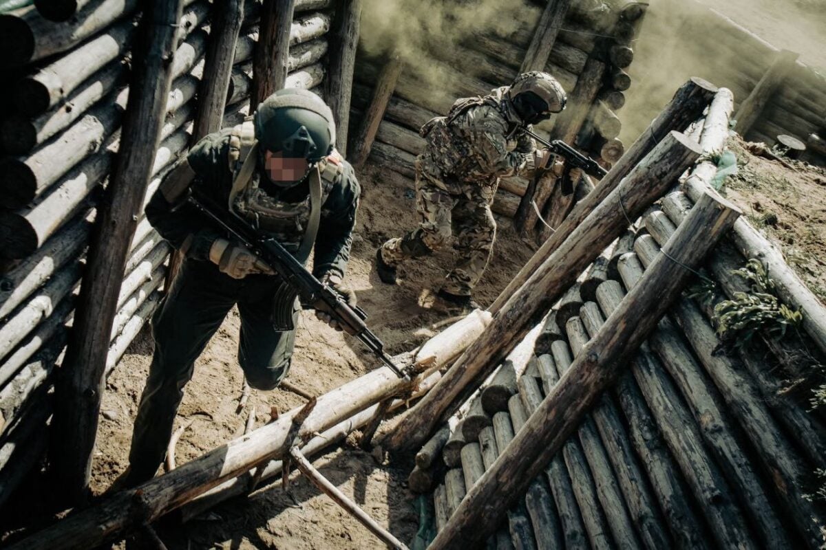 Сырский: Не будем оставаться в глухой обороне, будем наступать