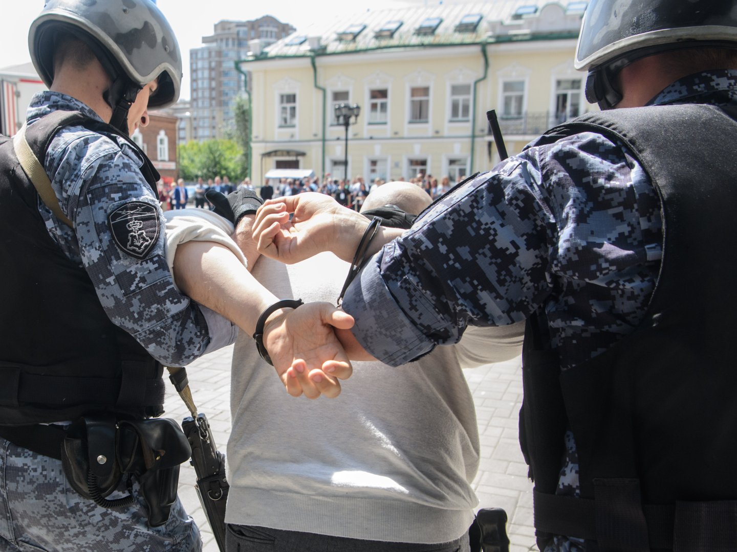 Сигнал всем "чужим". После Екатеринбурга на азербайджанцев началась охота и в Воронеже