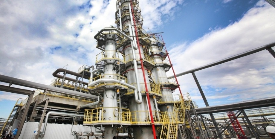 Дроны ГУР атаковали нефтеперерабатывающий завод в Краснодарском крае