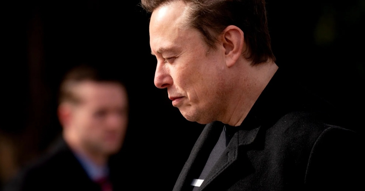 Инвесторы не хотят, чтобы Маск шел в политику: акции Tesla ушли в крутое пике, - Axios
