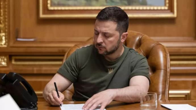 Зеленский подписал закон о множественном гражданстве