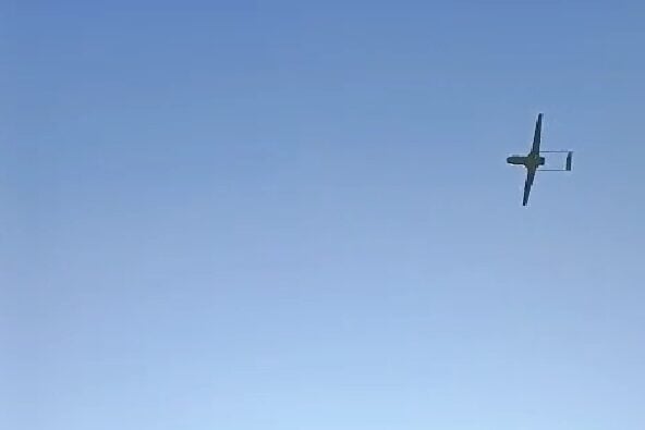 Дроны массированно ударили по Ленинградской области в день ВМФ РФ: задержаны сотни рейсов