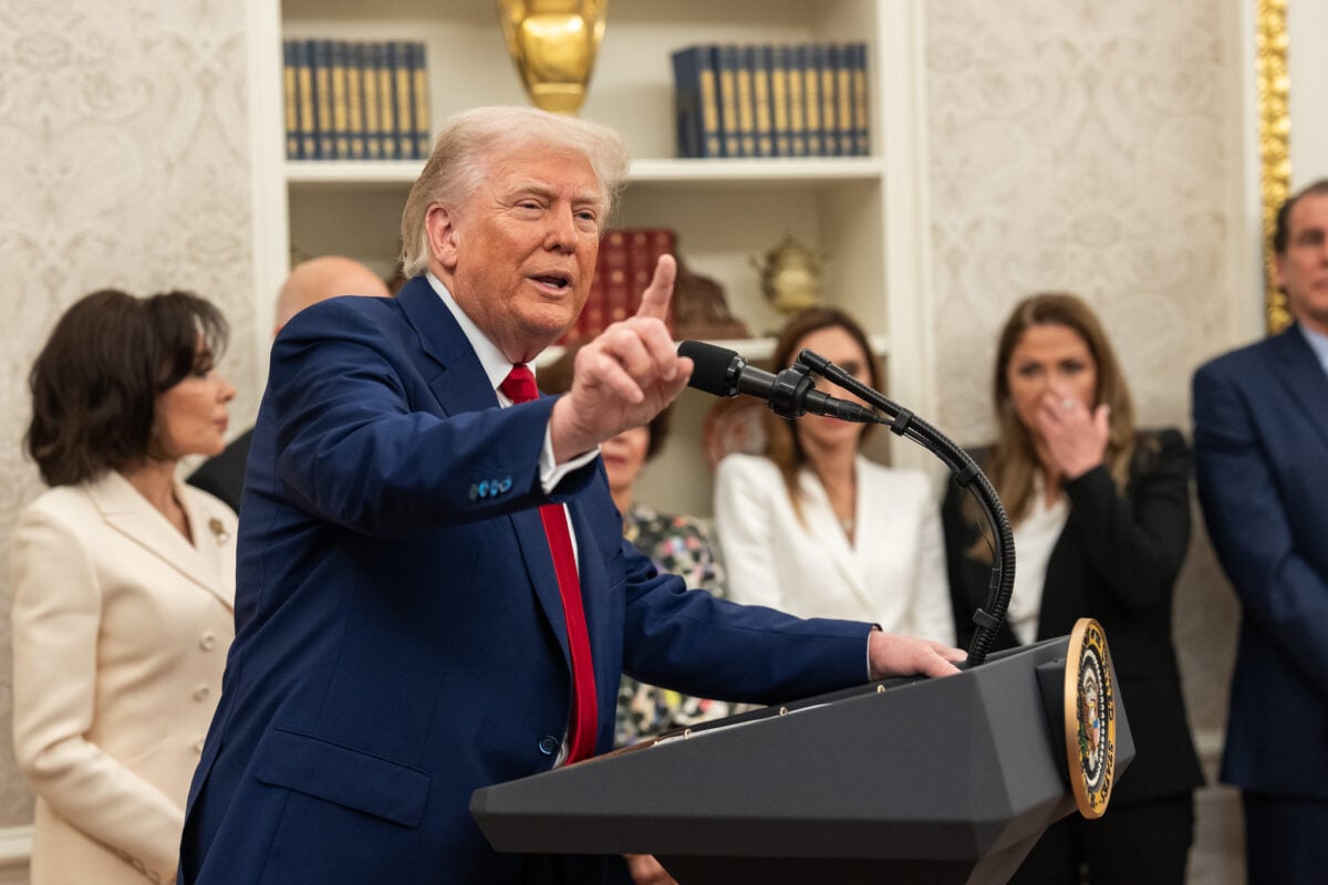 10-12 дней: Трамп сократил 50-дневный срок ультиматума и больше не заинтересован в переговорах с Путиным.