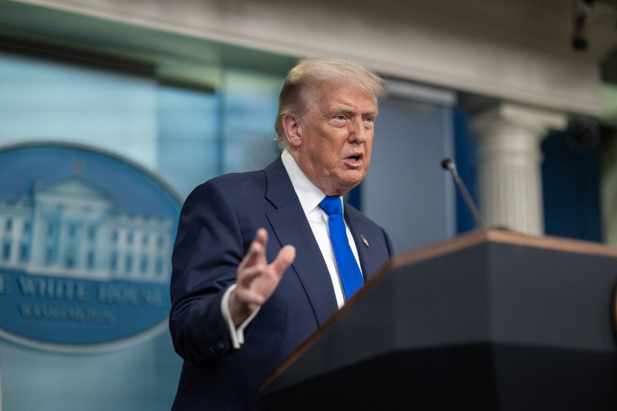 Трамп объявил о 25% пошлинах для Индии из-за торговли с Россией