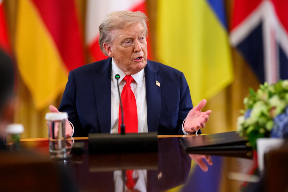 Трамп говорил с Путиным про уничтоженный РФ завод Flex на Закарпатье