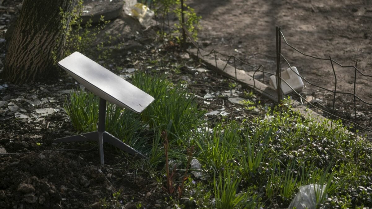 Польский министр цифровизации заявил, что вето Навроцкого лишает Украину Starlink