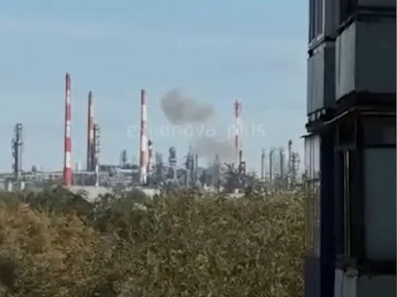 "Расстояние – 1400 км". Дальнобойные дроны СБУ поразили один из ведущих НПЗ РФ в Орске (Видео)