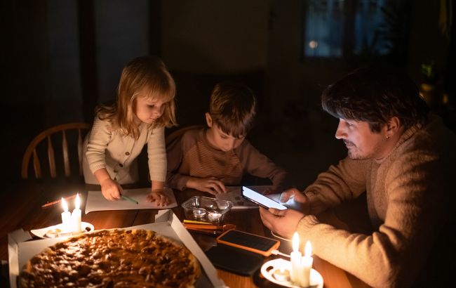 Массированная атака РФ: в Киеве полностью обесточен левый берег города