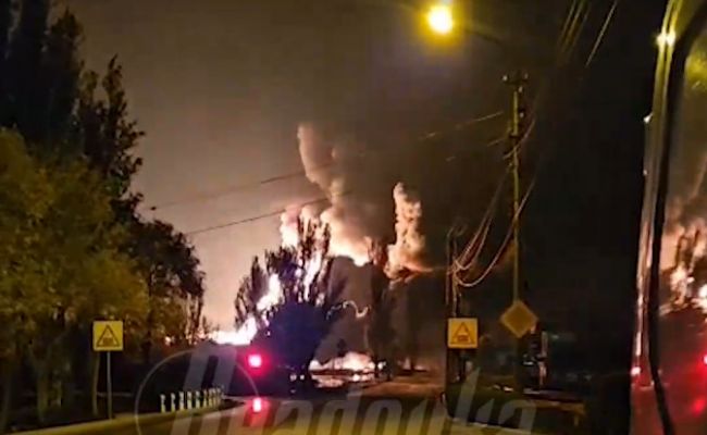 В российском Стерлитамаке прогремел мощный взрыв на военном заводе (видео)