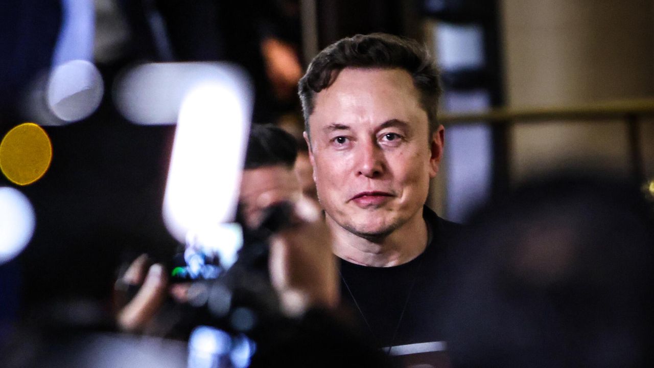 "Мы не продавали": Маск сказал, как Россия получила Starlink для использования в войне против Украины