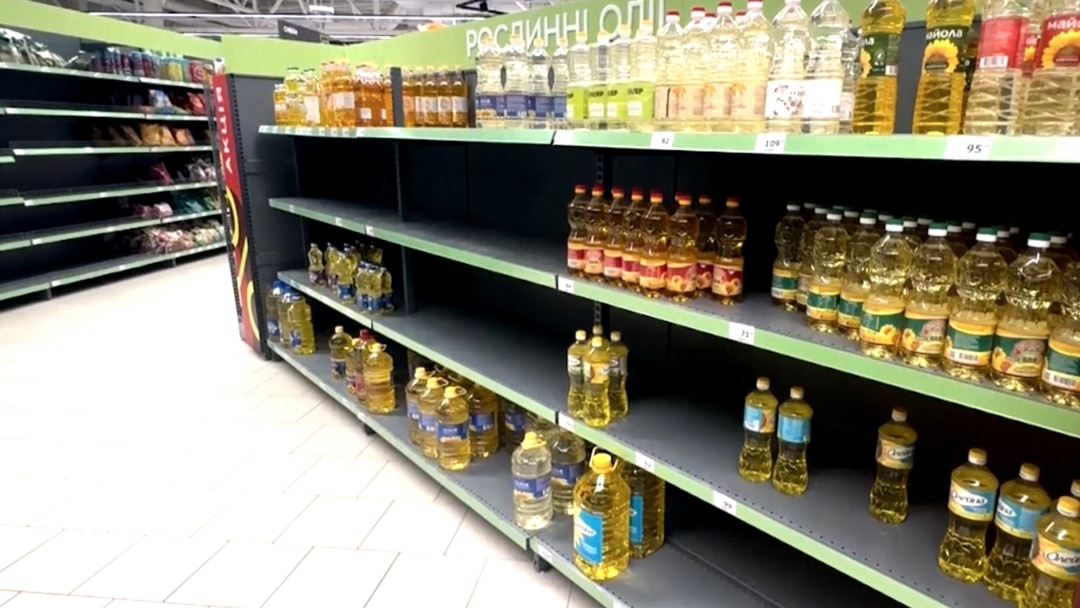NYT: Голые полки продуктовых магазинов – новая проблема военного времени для украинцев