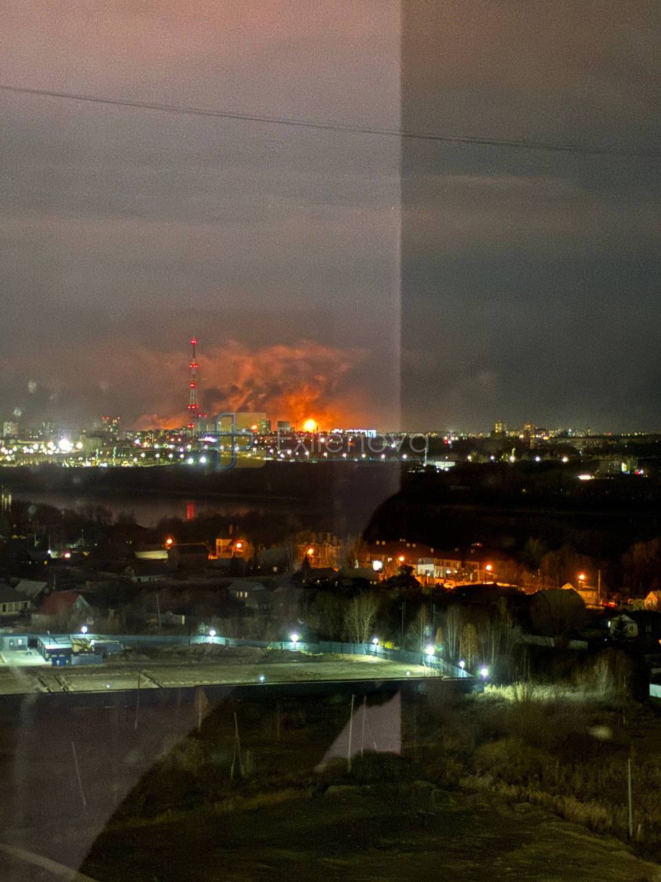 В Омске начался масштабный пожар после атаки ВСУ: под ударом химзавод (видео)
